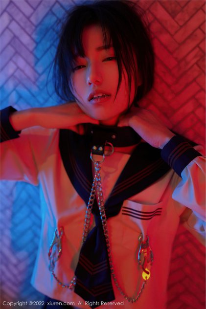 女的被到爽羞羞jk动态图海报